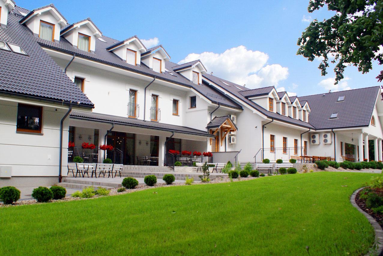Hotel Cztery Pory Roku Bielsk Podlaski Exterior photo